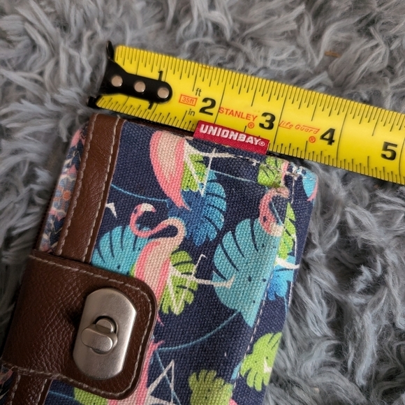 Union Bay wristlet pink flamingo GUC - Picture 4 of 10